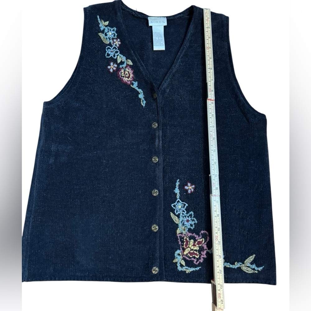 Vintage Koret Sweater Vest Floral Embroidery Button Front Sz S - Picture 4 of 8